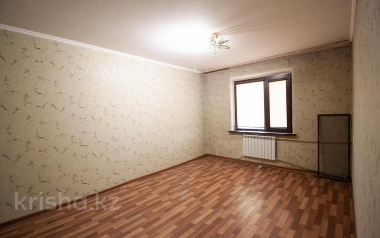 4-бөлмелі пәтер, 90 м², 5/5 қабат, Жулдыз 31, бағасы: 21 млн 〒 в Талдыкоргане, мкр военный городок Жулдыз — фото 2