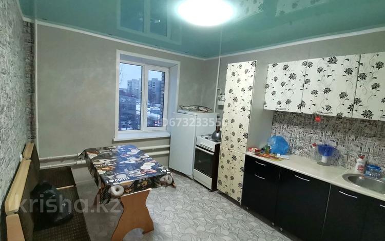 1-комнатная квартира, 39 м², 5/9 этаж, Есенжанова 1 за 7.2 млн 〒 в Уральске — фото 2