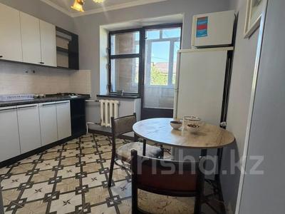 2-бөлмелі пәтер · 70 м² · 5/5 қабат, Абая 66, бағасы: 350 000 ₸ в Алматы, Бостандыкский р-н