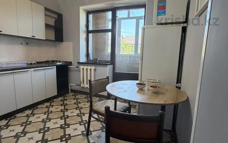2-бөлмелі пәтер · 70 м² · 5/5 қабат, Абая 66, бағасы: 350 000 ₸ в Алматы, Бостандыкский р-н — фото 2