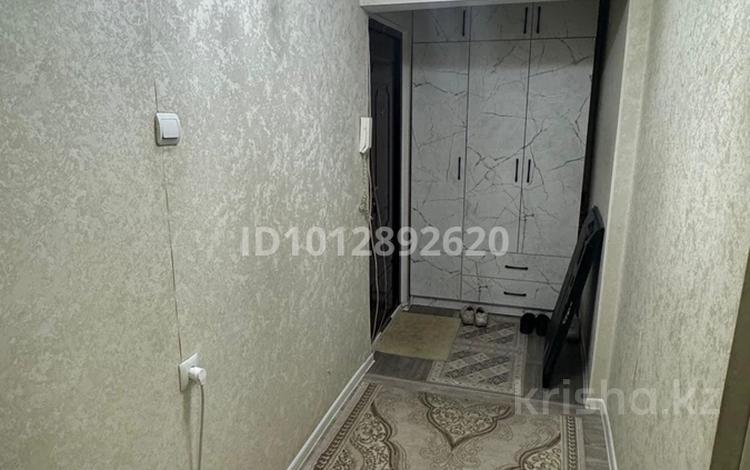 2-комнатная квартира · 44 м² · 1/5 этаж, мкр №11 32 за 27.5 млн ₸ в Алматы, Ауэзовский р-н — фото 2