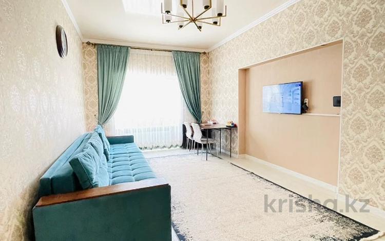 2-комнатная квартира, 63 м², 1/17 этаж, мкр Мамыр-1 за 42 млн 〒 в Алматы, Ауэзовский р-н — фото 3