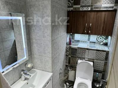 3-комнатная квартира · 85 м² · 10/10 этаж, мкр Аксай-1 10/3 за 42 млн ₸ в Алматы, Ауэзовский р-н