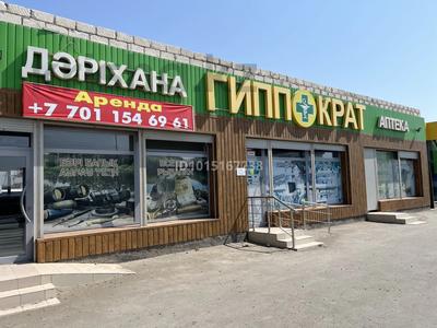 Еркін, дүкендер мен бутиктер, қоғамдық тамақтану орны, медорталықтар мен дәріханалар, білім орталықтары, кабинеттер және жұмыс орындары · 125 м², бағасы: 400 000 ₸ в Атырау, мкр Береке