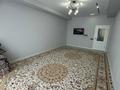 2-бөлмелі пәтер · 77 м² · 4/5 қабат, мкр Самал, Мкрн Самал 15, бағасы: 28 млн ₸ в Атырау — фото 2