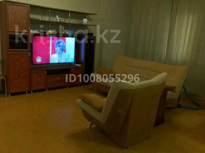 2-бөлмелі пәтер · 63 м² · 4/9 қабат, Сары Арқа ш/а , Кулманова 40, бағасы: 27 млн ₸ в Атырау, мкр Сары Арка