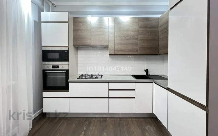 2-комнатная квартира · 60 м² · 9/10 этаж, 17-й мкр 103 за 350 000 ₸ в Актау — фото 2
