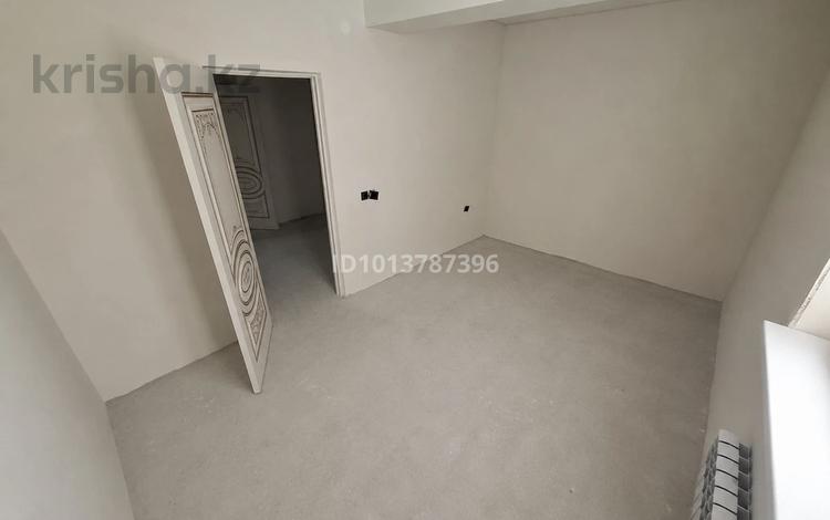 3-бөлмелі пәтер · 103 м² · 1/3 қабат, "Шығыс 2" ш/а., Мкрн Шыгыс 2 160, бағасы: 19 млн ₸ в Актау, мкр "Шыгыс 2" — фото 3