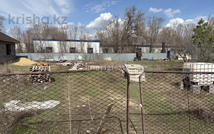 Жер телімі · 5 сотық, Цвиллинга 165/2 — ул. Абая, бағасы: 11.5 млн ₸ в Аксае — фото 2
