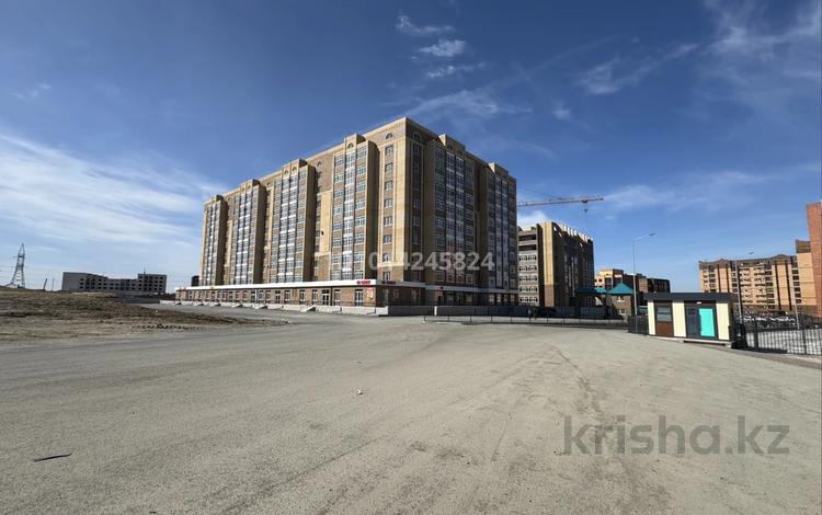 3-комнатная квартира · 107.4 м² · 7/9 этаж, мкр. Алтын орда 2 за 35.5 млн ₸ в Актобе — фото 2