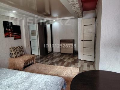 2-бөлмелі пәтер · 41.5 м² · 1/5 қабат, Амре Кашаубаева 16, бағасы: 15.8 млн ₸ в Усть-Каменогорске