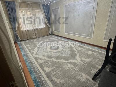 2-бөлмелі пәтер · 65 м² · 2/5 қабат, Ақсай-3А ш/а. 63 — Яссауи, бағасы: 350 000 ₸ в Алматы, Ауэзовский р-н