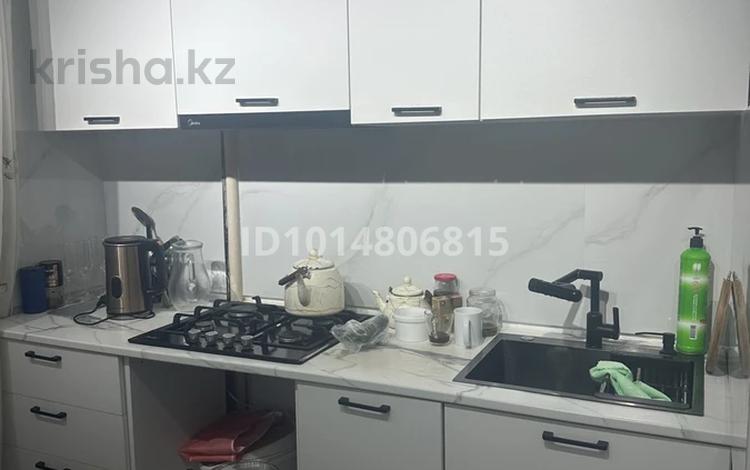 1-бөлмелі пәтер · 33 м² · 2/5 қабат, Ескі қала 27, бағасы: 9 млн ₸ в Актобе, Старый город — фото 9