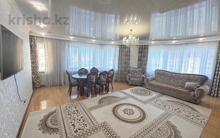 5-бөлмелі пәтер · 230 м² · 9/10 қабат, Сембинова 9 — Кенесары, бағасы: 400 000 ₸ в Астане, р-н Байконур — фото 12