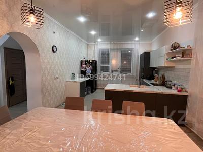 Отдельный дом · 5 комнат · 280 м², пгт Балыкши, Ашимова за 500 000 〒 в Атырау