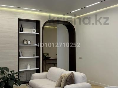 5-комнатная квартира · 210 м² · 2/6 этаж, мкр Мирас, Мкр. Мирас 128 — Гольф клуб Жайлау за 250 млн ₸ в Алматы, Бостандыкский р-н