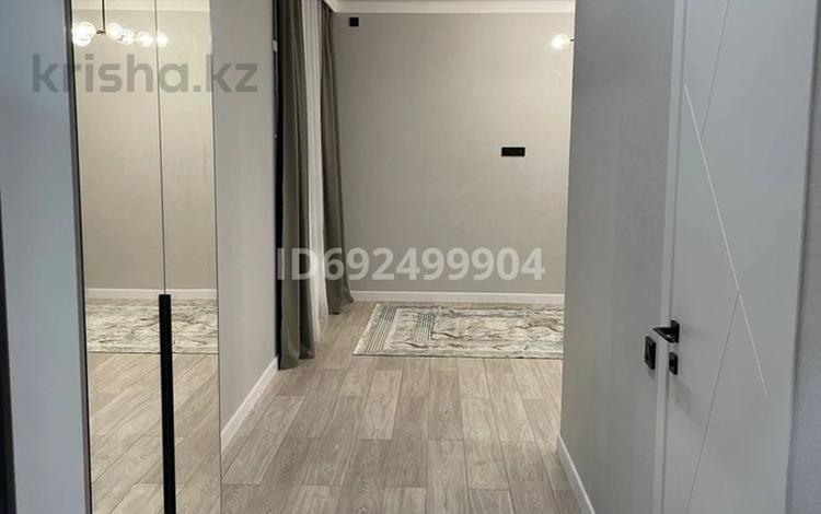 2-бөлмелі пәтер, 48 м², 4/12 қабат ай сайын, Туран 50/4, бағасы: 250 000 〒 в Астане, Есильский р-н — фото 2