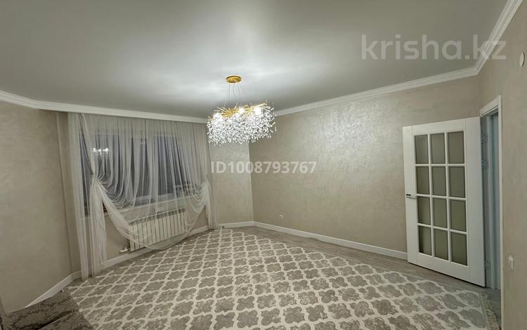 5-бөлмелі пәтер · 160 м² · 5/5 қабат, мкр. Алтын орда 48 — Мустафа Шокая, бағасы: 450 000 ₸ в Актобе — фото 2