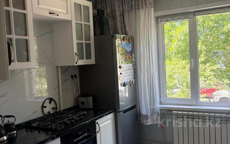3-комнатная квартира · 70 м² · 2/5 этаж, мкр Мамыр-2, Шаляпина за 49 млн ₸ в Алматы, Ауэзовский р-н — фото 18