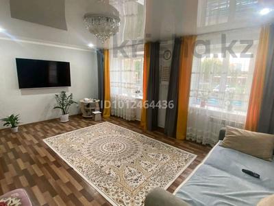 2-комнатная квартира · 64 м² · 1/5 этаж, Хиуаз Доспанова 30 за 19 млн ₸ в Аксу