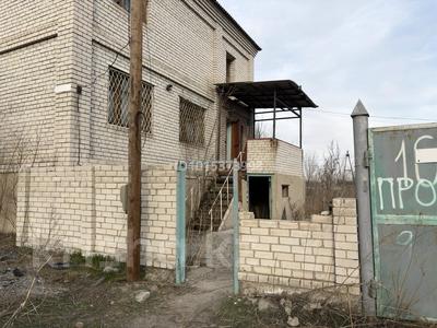 Отдельный дом · 7 комнат · 177.9 м² · 27.5 сот., 19 линия 16 — В конце улицы предпоследний дом справа за 25 млн ₸ в Семее