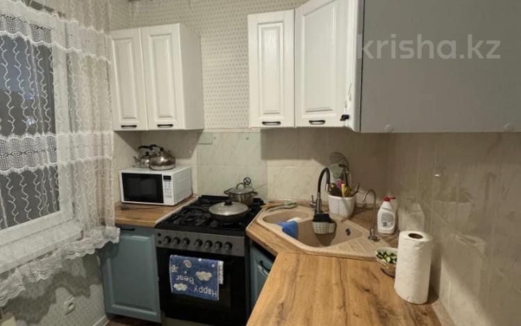 3-бөлмелі пәтер · 62 м² · 5/5 қабат, мкр 8, абилхайрхана 67б, бағасы: 13.5 млн ₸ в Актобе — фото 2