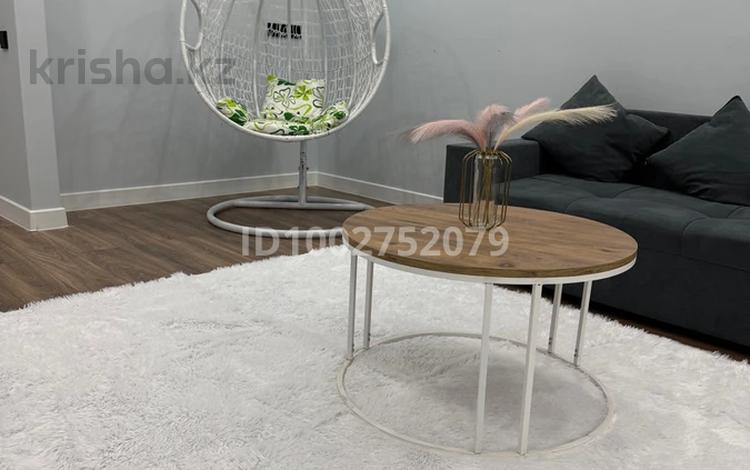 2-бөлмелі пәтер · 80 м² · 22/25 қабат, мкр 11 112в, бағасы: 2 000 〒 в Актобе — фото 2