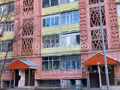 1-бөлмелі пәтер · 79 м² · 2/5 қабат, мкр Алатау 37 — 48 школа, бағасы: 65 000 ₸ в Таразе