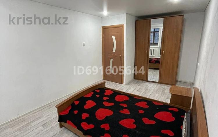 2-комнатная квартира, 50 м², 3/5 этаж помесячно, Строительная 4/1