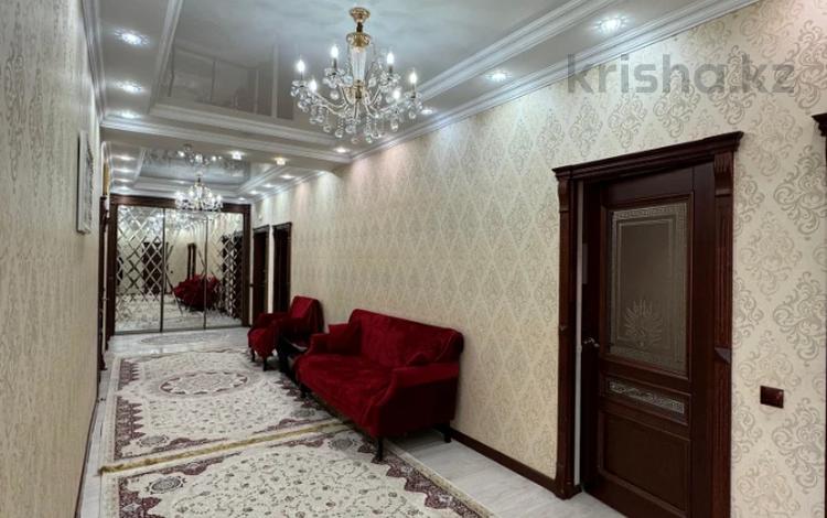 5-бөлмелі пәтер · 206 м² · 3/4 қабат, мкр 8, Санкибай батыра 253/6 — Г Жубанова, бағасы: 61.5 млн ₸ в Актобе — фото 26