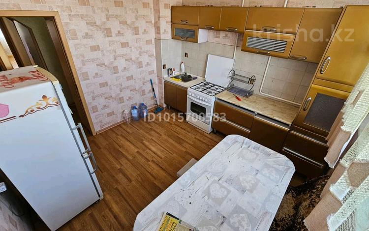 3-комнатная квартира · 72 м² · 8/9 этаж, мкр Тастак-2 21 за 250 000 ₸ в Алматы, Алмалинский р-н — фото 2