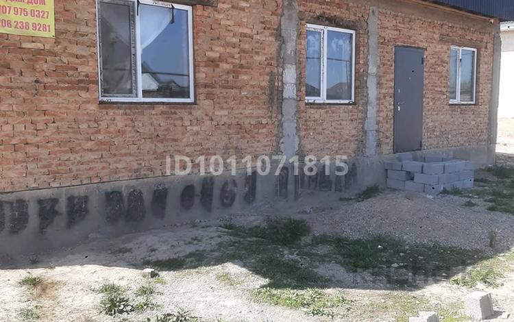 Отдельный дом · 3 комнаты · 109 м² · 4.5 сот., Ұлы дала 82 — Рядом школа за 25 млн 〒 в Кемертогане — фото 2