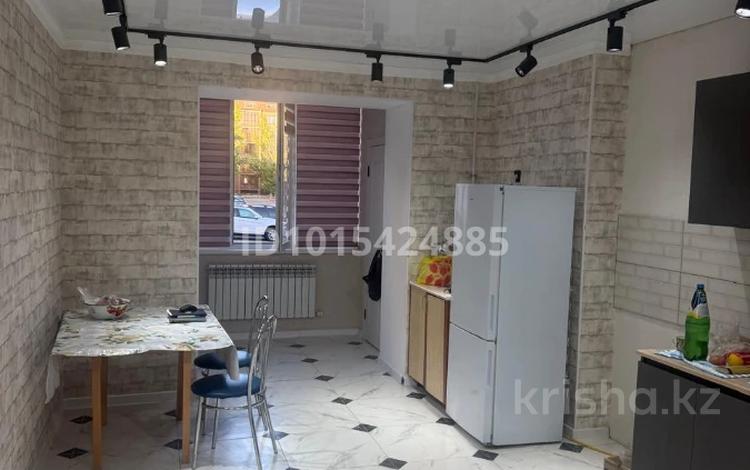 3-комнатная квартира · 81 м² · 1/5 этаж, Циолковского за 37 млн ₸ в Уральске — фото 2