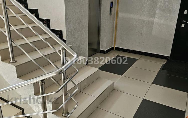 3-комнатная квартира · 90 м² · 4/9 этаж, Сатпаева 30В — Гидро за 270 000 ₸ в Таразе — фото 2