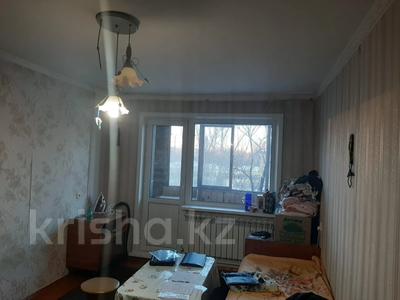 1-комнатная квартира, 31 м², 5/5 этаж, мкр Юго-Восток, Строителей за 10.5 млн 〒 в Караганде, Казыбек би р-н