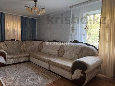3-комнатная квартира · 70 м² · 1/5 этаж, мкр Юго-Восток, 29й микрорайон 4 за 230 000 ₸ в Караганде, Казыбек би р-н