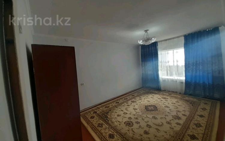 2-бөлмелі пәтер · 55 м² · 2/4 қабат, 4 мкр 1, бағасы: 130 000 ₸ в Шымкенте — фото 2