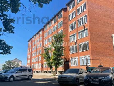 1-комнатная квартира · 50 м² · 5/6 этаж, Демократическая 44 — Демократическая за 22.5 млн ₸ в Уральске