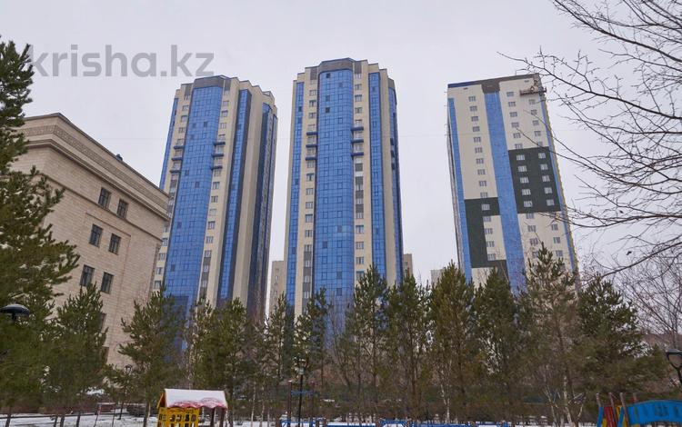 2-комнатная квартира, 85 м², 20/22 этаж, Абая 10 за 34 млн 〒 в Астане, Сарыарка р-н — фото 18