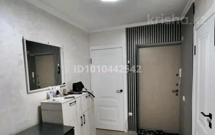 2-бөлмелі пәтер · 50 м² · 2/9 қабат, мкр Нуркент 5/10, бағасы: 33.5 млн ₸ в Алматы, Алатауский р-н — фото 2