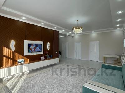 Отдельный дом · 3 комнаты · 140 м² · 5 сот., Енлик Кебек 11 за 44 млн ₸ в Талдыкоргане