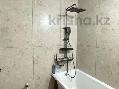 1-бөлмелі пәтер · 40 м² · 1/5 қабат, Восток-3 ш/а. 17, бағасы: 10 млн ₸ в Караганде, Алихана Бокейханова р-н