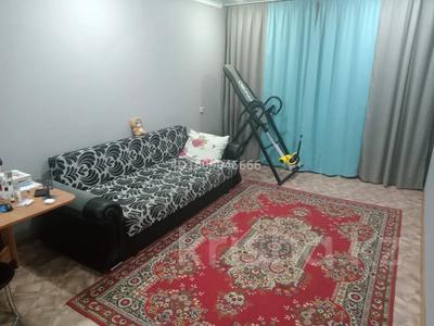 2-бөлмелі пәтер · 48 м² · 1/5 қабат, Майкудук, 11а микрорайон 6 — 12 микрорайон, бағасы: 10.5 млн ₸ в Караганде, Алихана Бокейханова р-н