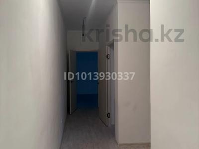 2-комнатная квартира · 60 м² · 2/5 этаж, мкр Туран 26 дом. кв 10 за 100 000 ₸ в Шымкенте, Каратауский р-н