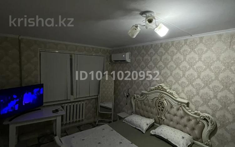 1-комнатная квартира · 35 м² · 1/5 этаж, Бектурганова 13 — Шайхана 110 за 2 000 ₸ в  — фото 2