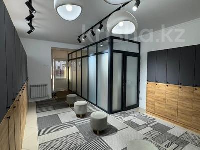 Еркін · 210 м², бағасы: 102 млн ₸ в Актобе, мкр. Алтын орда