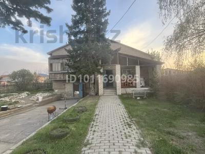 Отдельный дом · 4 комнаты · 140 м² · 10 сот., Переулок Клубный 6 за 22 млн ₸ в Тарханка