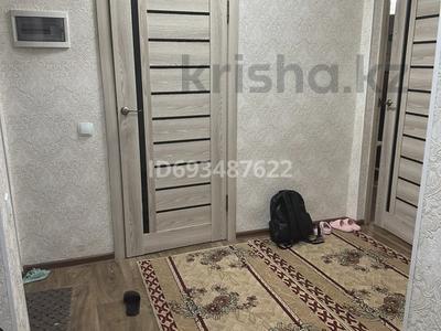 3-комнатная квартира, 60 м², 1/3 этаж, Турсынбек 28 за 25.5 млн 〒 в 