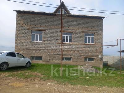 Отдельный дом · 7 комнат · 180 м² · 8 сот., Айтеке би 821 за 35 млн ₸ в Аксукенте
