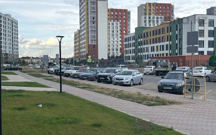 Еркін, кеңселер, дүкендер мен бутиктер, сұлулық салондары, медорталықтар мен дәріханалар, білім орталықтары · 85 м², бағасы: 100 млн ₸ в Астане, Есильский р-н — фото 2